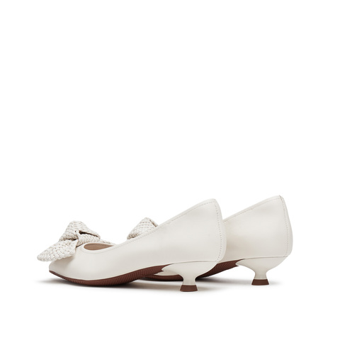 思加图2025春季新款安卡拉蝴蝶奶油鞋浅口鞋通勤单鞋女皮鞋9ER83AQ5