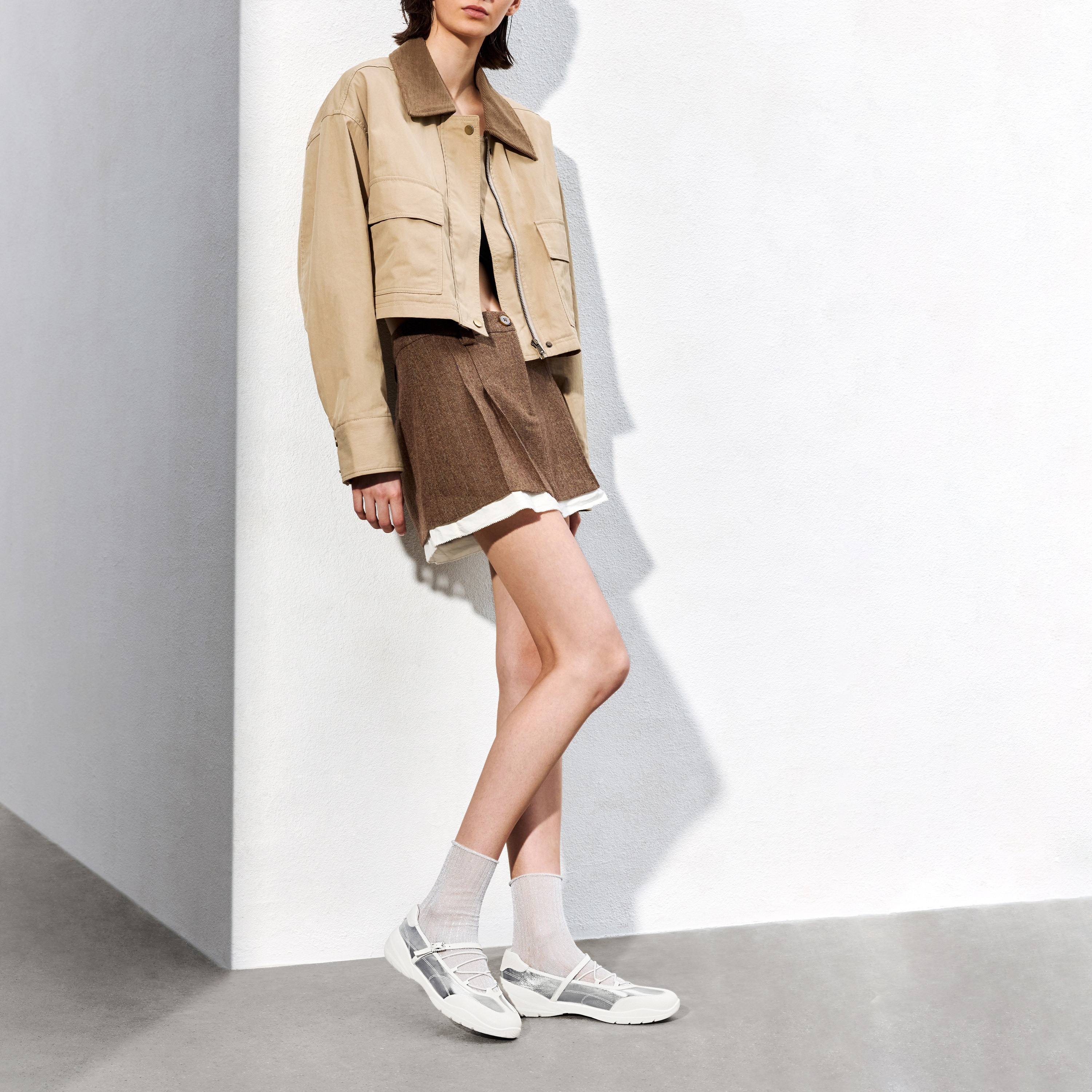 思加图2025春季新款魔镜魔镜芭蕾舞鞋平底鞋银色单鞋女鞋EB306AA5