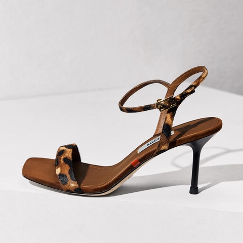 思加图2025夏季新款百利甜一字带凉鞋细高跟鞋优雅通勤女凉鞋EBB11BL5