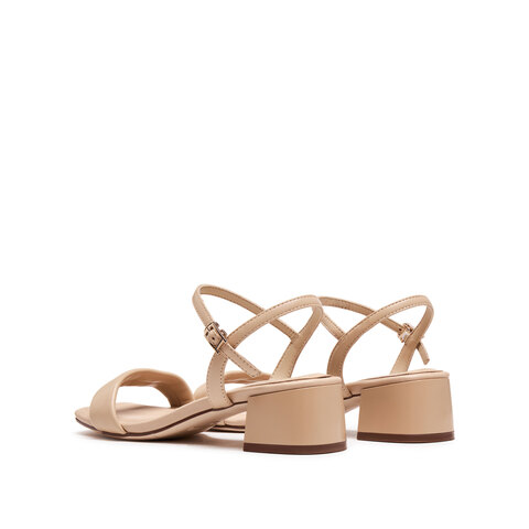 思加图2025夏季新款通勤一字带凉鞋奶油鞋粗跟鞋女凉鞋H8837BL5