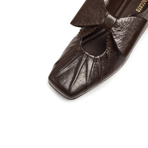 思加图2025秋季新款东京画家复古芭蕾舞鞋平底鞋女小皮鞋EGT03CA5