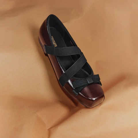 思加图2025秋季新款复古芭蕾舞鞋浅口鞋平底单鞋小皮鞋女鞋R2516CQ5