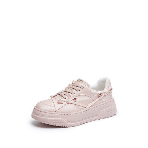 思加图2025秋季新款捕梦蝴蝶小白鞋板鞋厚底增高休闲鞋女EUW27CM5