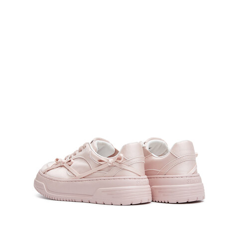 思加图2025秋季新款捕梦蝴蝶小白鞋板鞋厚底增高休闲鞋女EUW27CM5