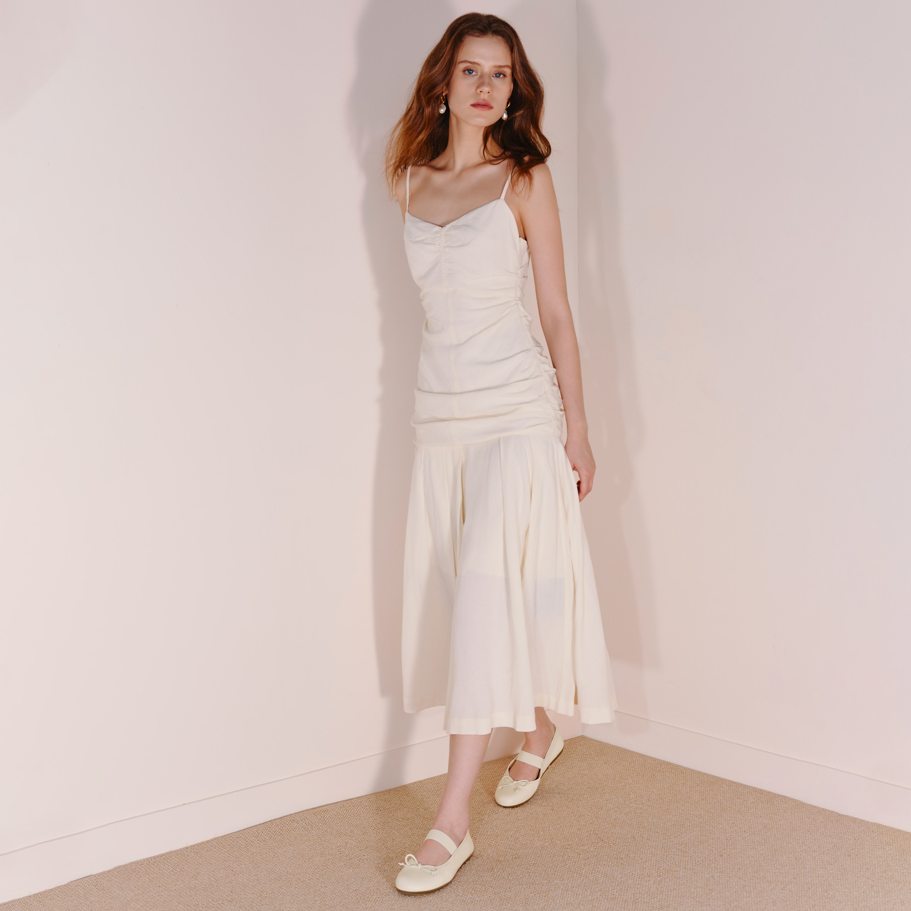 思加图2025秋季新款芭蕾舞鞋平底鞋浅口鞋单鞋温柔女鞋子EG705CQ5