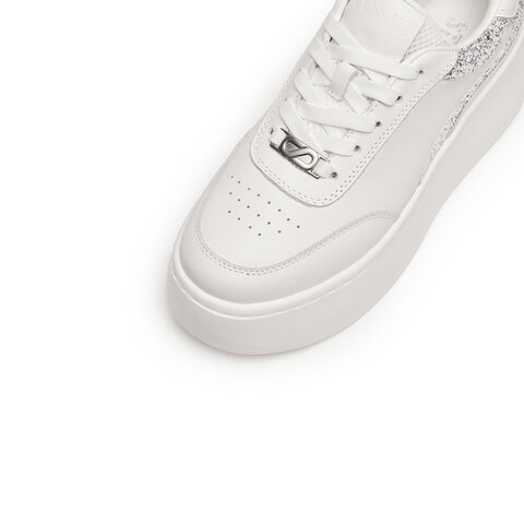 思加图2025秋季新款百搭小白鞋厚底增高板鞋休闲鞋女单鞋S0316CM5