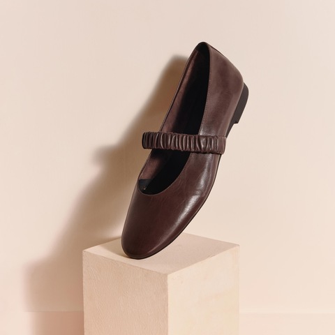 思加图2025秋季新款复古玛丽珍鞋平底鞋芭蕾舞鞋单鞋女鞋EA923CQ5