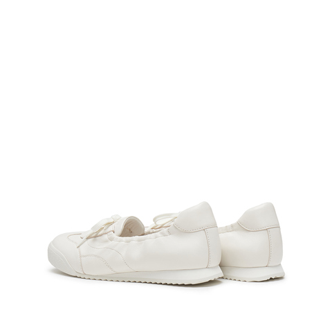 思加图2025秋季新款奶油卷德训鞋休闲运动鞋小白鞋女单鞋EPN14CA5