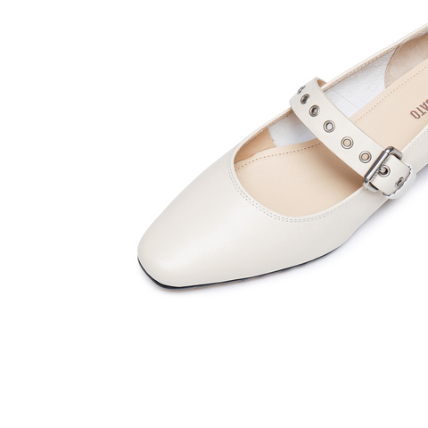 思加图2025秋季新款法式玛丽珍鞋奶油鞋浅口单鞋粗跟女鞋J7160CQ5