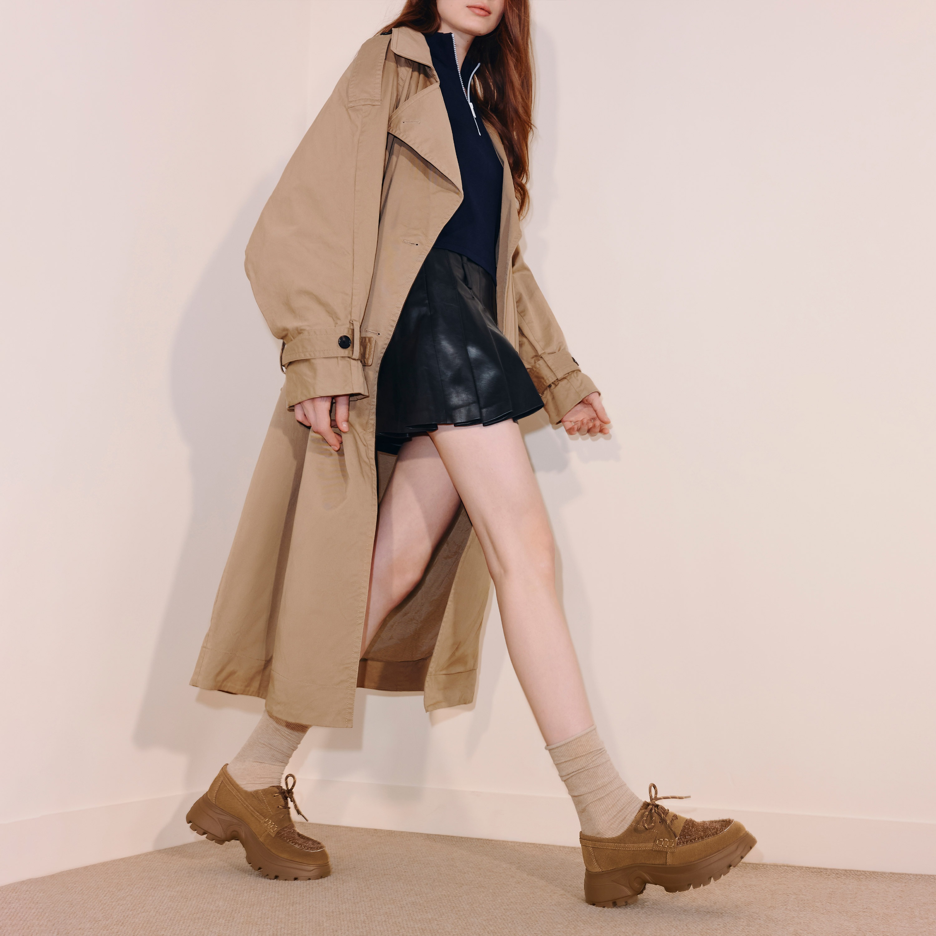 思加图2025秋季新款复古运动休闲鞋厚底增高深口鞋女单鞋EFU43CM5