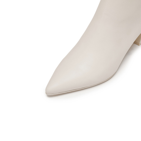 思加图2025冬季新款气质通勤奶油靴时装靴短靴粗跟女皮靴9S006DD5