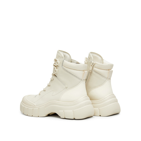 思加图2025冬季新款火星电音工装靴马丁靴短靴厚底时装靴女靴ESE02DD5