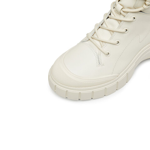 思加图2025冬季新款火星电音工装靴马丁靴短靴厚底时装靴女靴ESE02DD5