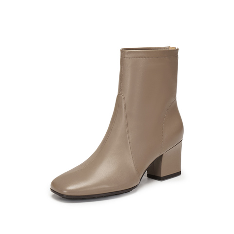 思加图2025冬季新款奶油靴短靴时装靴粗跟气质通勤女皮靴EIA02DD5