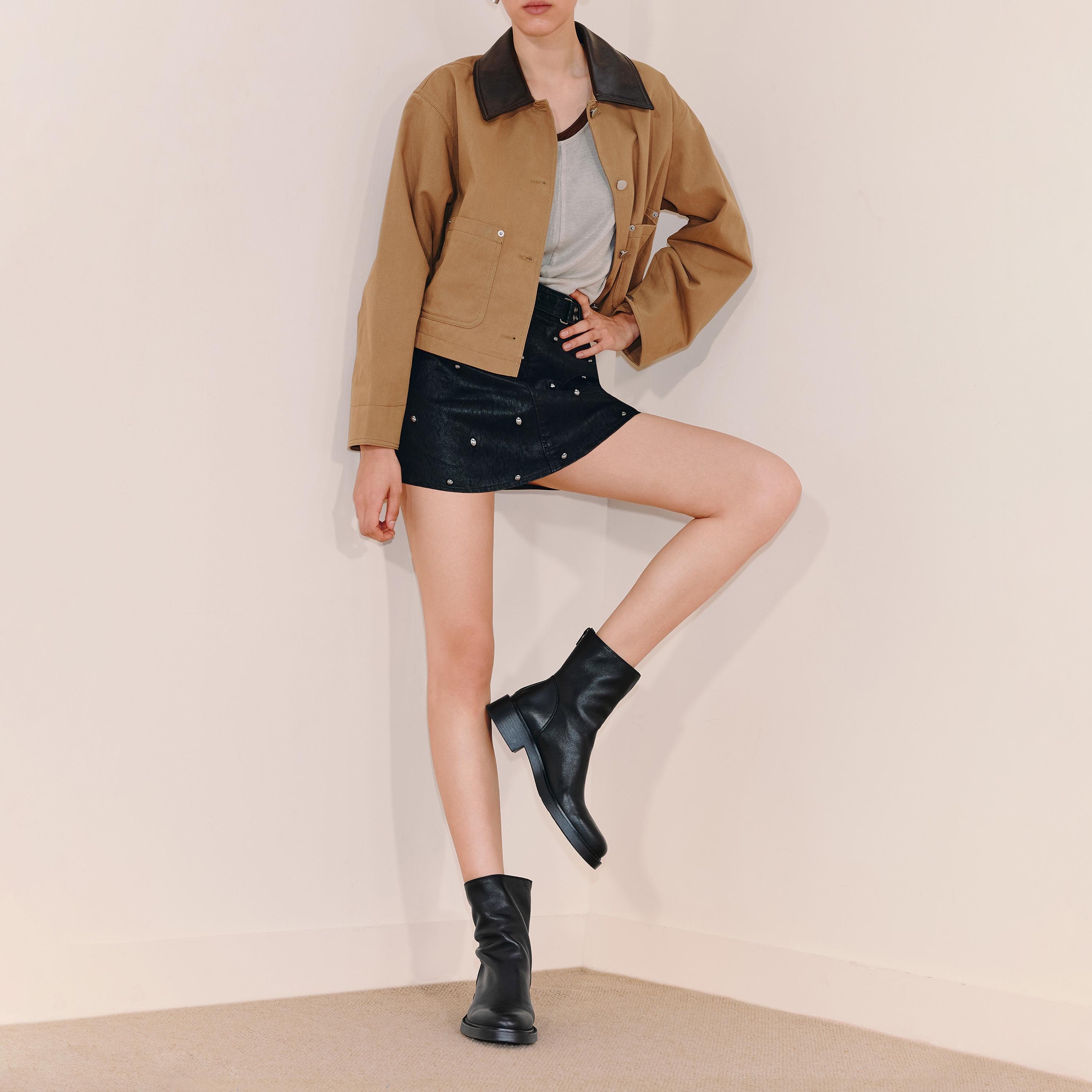 思加图2025冬季新款复古中靴瘦瘦靴时装靴粗跟通勤女靴子Z1604DZ5