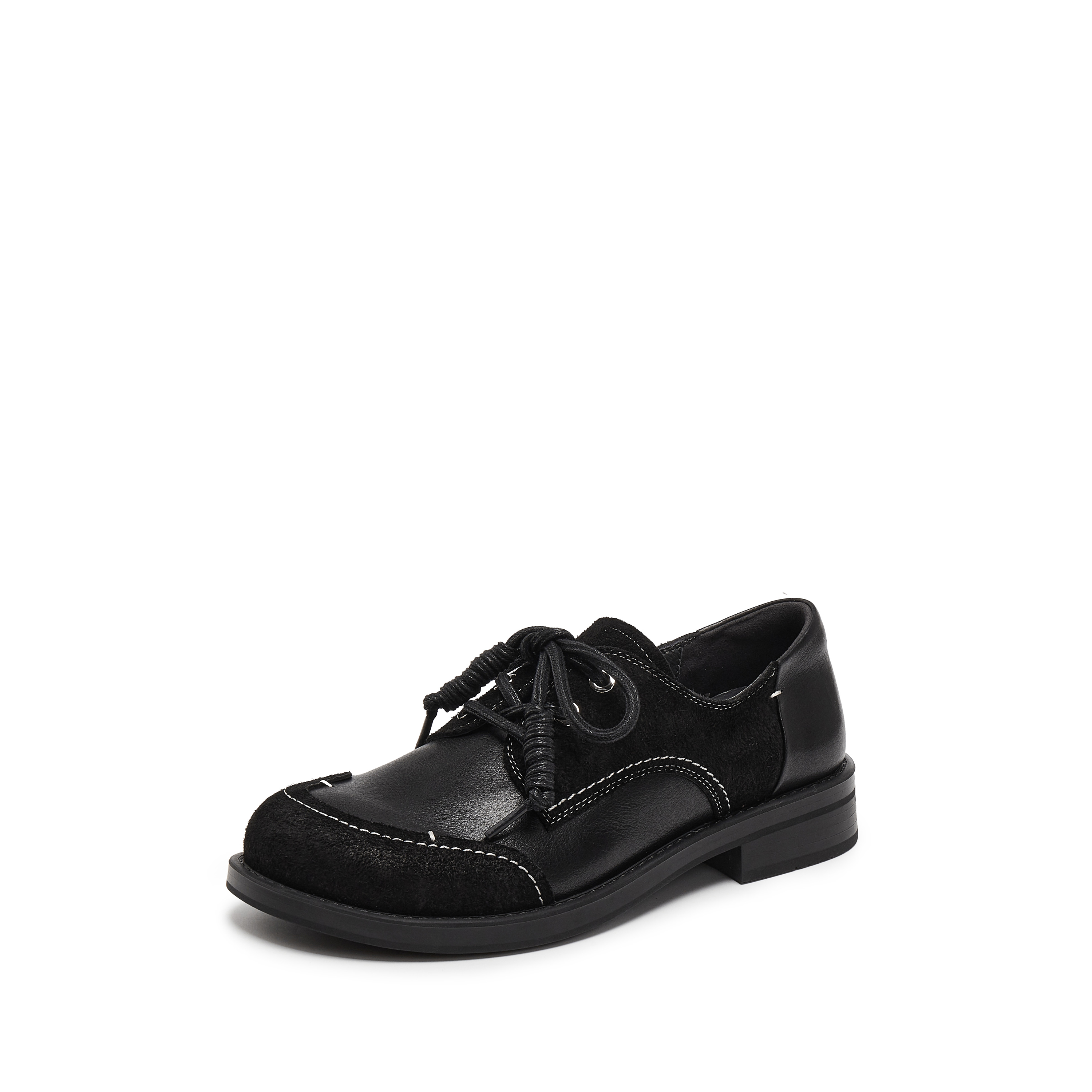 思加图2025秋季新款英伦复古牛津鞋小皮鞋粗跟黑色女单鞋J6926CM5