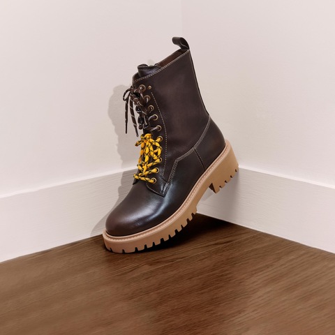 思加图2025冬季新款灵魂乐手马丁靴中筒靴厚底时装鞋女靴EGB51DZ5