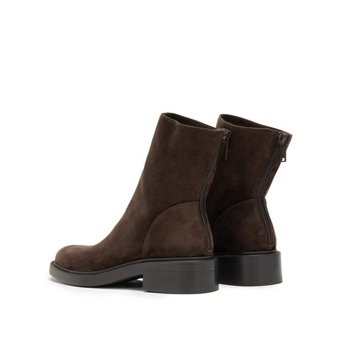 思加图2025冬季新款复古中靴瘦瘦靴时装靴粗跟通勤女靴子Z1604DZ5