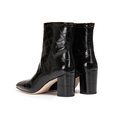 思加图2025冬季新款优雅时装靴短靴高跟靴黑色通勤女皮靴EYJ01DD5