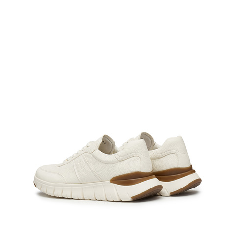 思加图2025秋季新款休闲运动鞋厚底百搭小白鞋板鞋男鞋H2701CM5