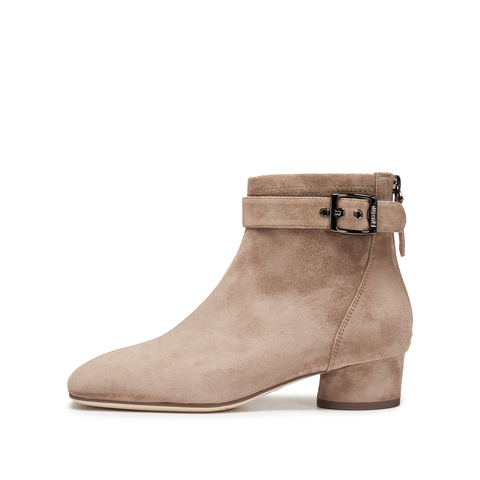 思加图2025冬季新款气质通勤时装靴短靴粗跟美拉德女靴子Y8901DD5