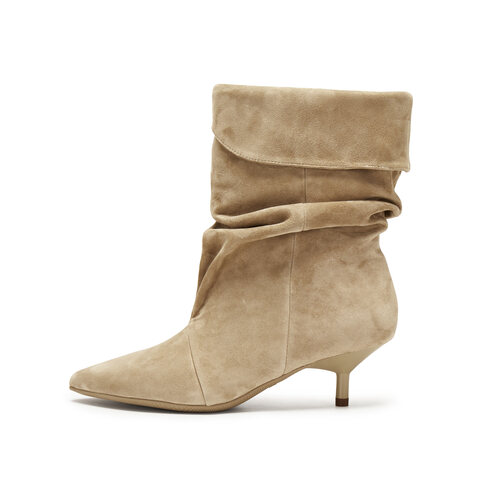 思加图2025冬季新款复古长靴时装靴堆堆靴细跟尖头女皮靴9S007DS5