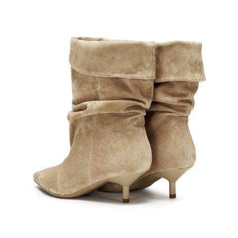 思加图2025冬季新款复古长靴时装靴堆堆靴细跟尖头女皮靴9S007DS5