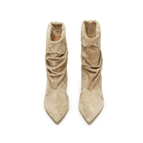 思加图2025冬季新款复古长靴时装靴堆堆靴细跟尖头女皮靴9S007DS5