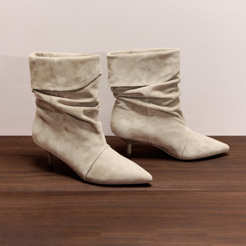 思加图2025冬季新款复古长靴时装靴堆堆靴细跟尖头女皮靴9S007DS5