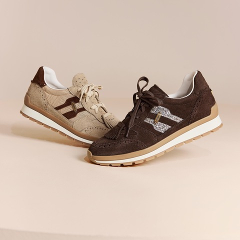 思加图2025秋季新款复古阿甘鞋厚底增高运动休闲鞋女鞋子EHR17CM5