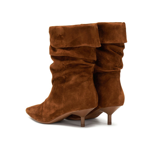 思加图2025冬季新款复古长靴时装靴堆堆靴细跟尖头女皮靴9S007DS5