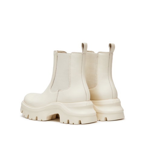 思加图2025冬季新款英伦风运动靴切尔西靴厚底增高短靴女EJA02DD5