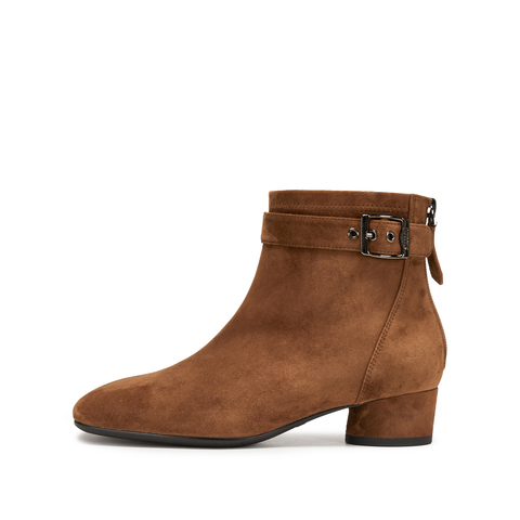 思加图2025冬季新款气质通勤时装靴短靴粗跟美拉德女靴子Y8901DD5