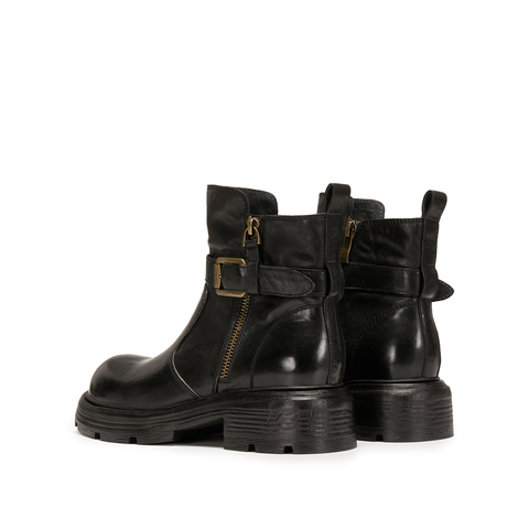 思加图2025冬季新款英伦风工装靴短靴厚底增高时装靴女靴J5883DD5