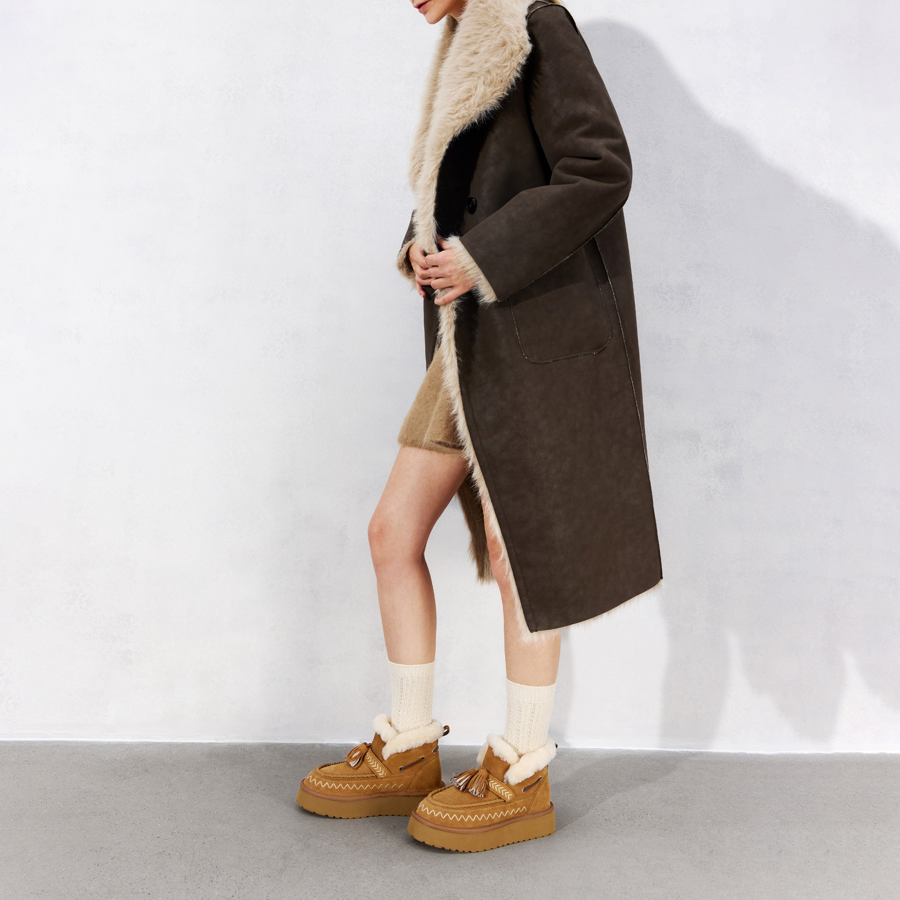 思加图2025冬季新款雪顶松松保暖毛毛鞋厚底增高穆勒拖女鞋D5124DD5