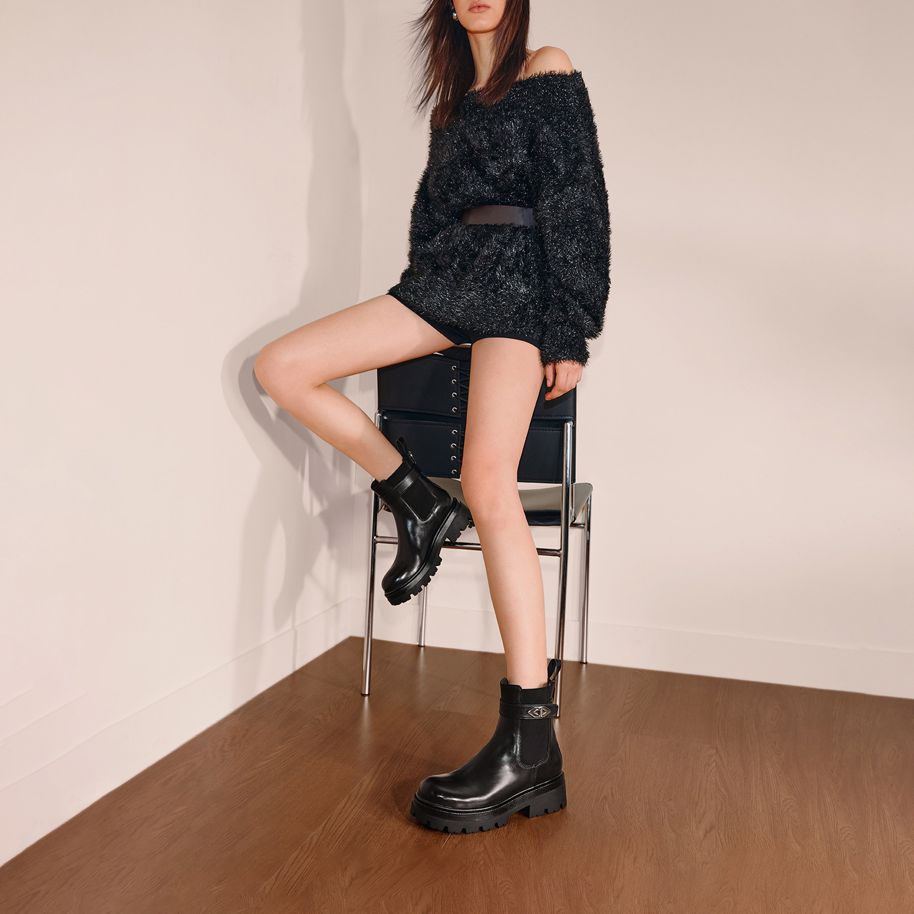 思加图2025冬季新款复古切尔西靴烟筒靴中靴时装靴女靴EIW01DZ5