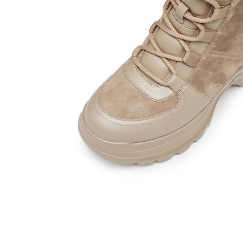 思加图2025冬季新款复古雪地靴中靴保暖厚底时装靴女靴EAH03DZ5