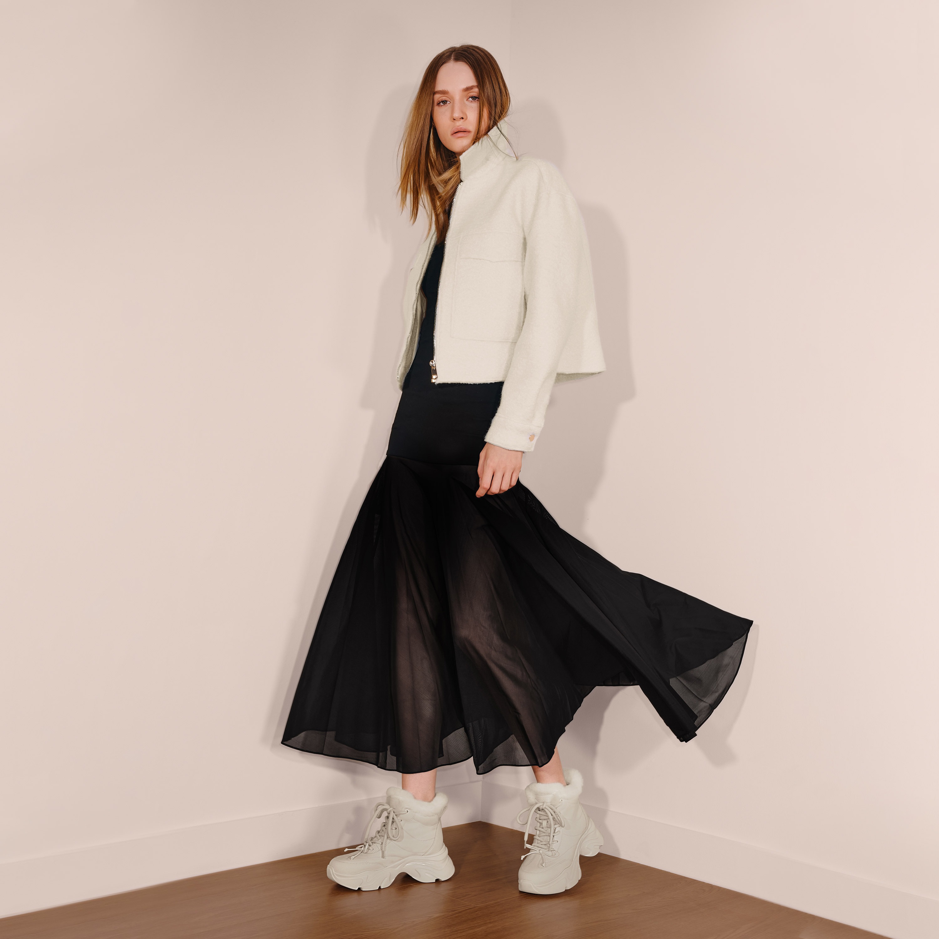 思加图2025冬季新款复古雪地靴保暖短靴厚底增高时装靴女S1851DD5