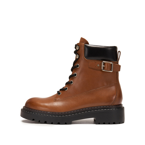 思加图2025冬季新款滚石街马丁靴厚底增高短靴时装靴女靴EIU01DD5