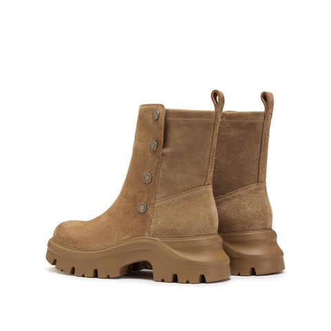 思加图2025冬季新款运动靴厚底增高中筒靴通勤黑色女靴子EJA05DZ5