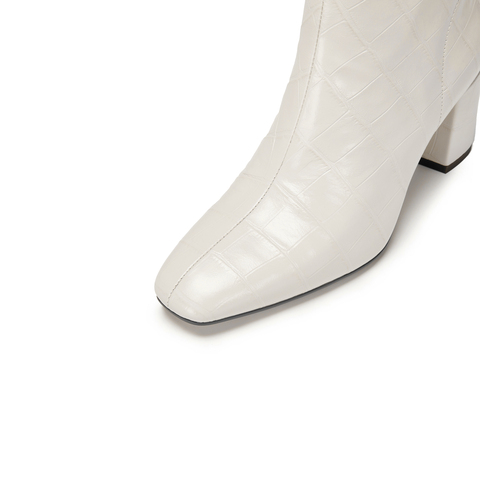 思加图2025冬季新款优雅时装靴短靴高跟靴黑色通勤女皮靴EYJ01DD5