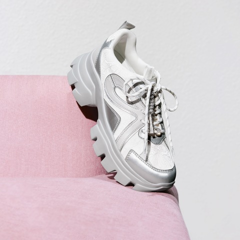 思加图2026春季新款百搭老爹鞋小白鞋厚底运动休闲鞋女鞋ECE14AM6