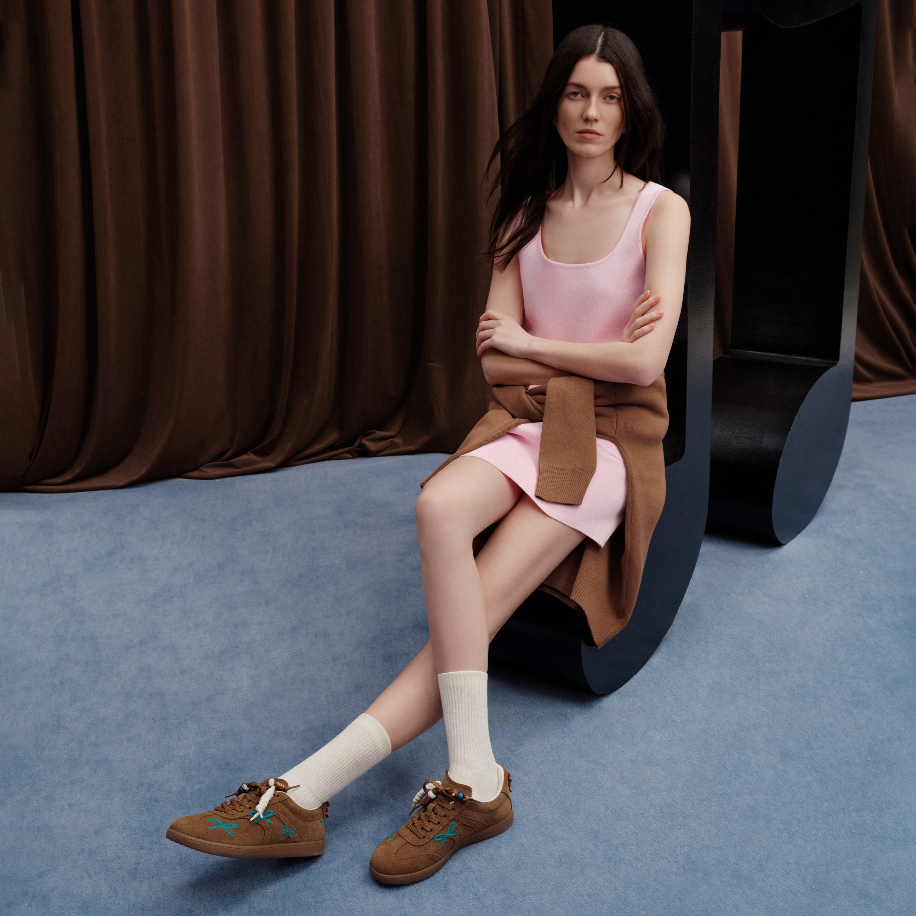 思加图2026春季新款蝴蝶音符德训鞋阿甘鞋休闲鞋平底鞋女EE933AM6