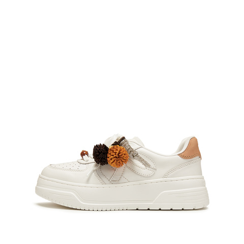 思加图2026春季新款百搭板鞋小白鞋厚底运动休闲鞋女鞋子EUW35AM6