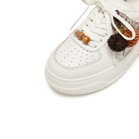 思加图2026春季新款百搭板鞋小白鞋厚底运动休闲鞋女鞋子EUW35AM6