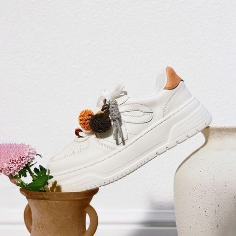 思加图2026春季新款百搭板鞋小白鞋厚底运动休闲鞋女鞋子EUW35AM6