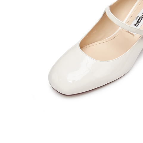 思加图2026春季新款樱桃甜心玛丽珍鞋粗跟浅口单鞋女皮鞋ECQ01AQ6