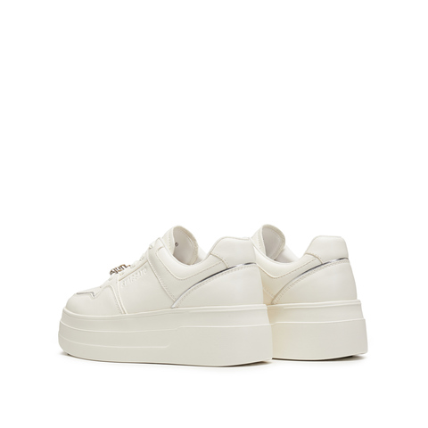 思加图2026春季新款百搭小白鞋板鞋厚底增高运动休闲鞋女A3832AM6