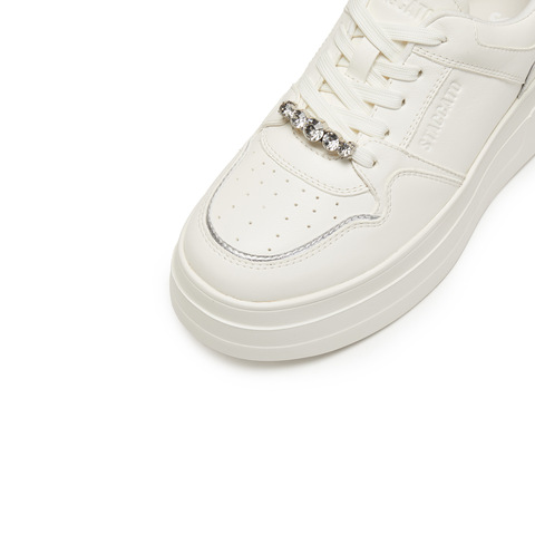 思加图2026春季新款百搭小白鞋板鞋厚底增高运动休闲鞋女A3832AM6