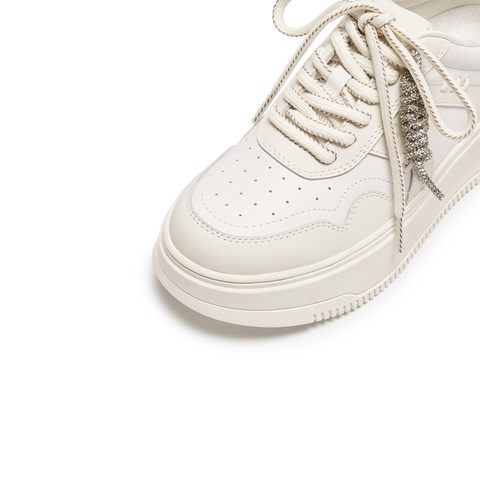 思加图2026春季新款百搭板鞋厚底增高运动休闲鞋小白鞋女L0063AM6